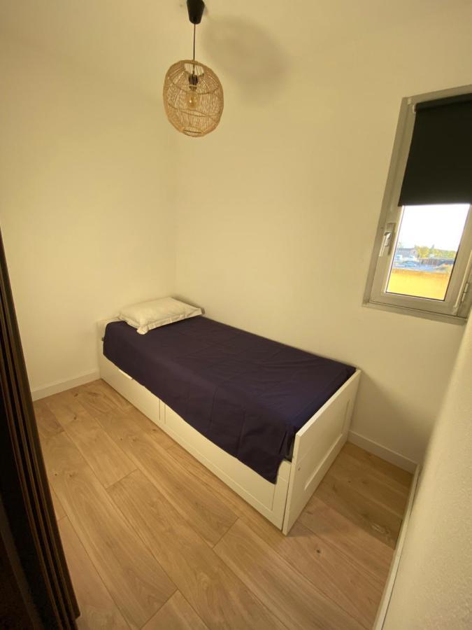 Appartement Au Port De Saint Cyprien Luaran gambar